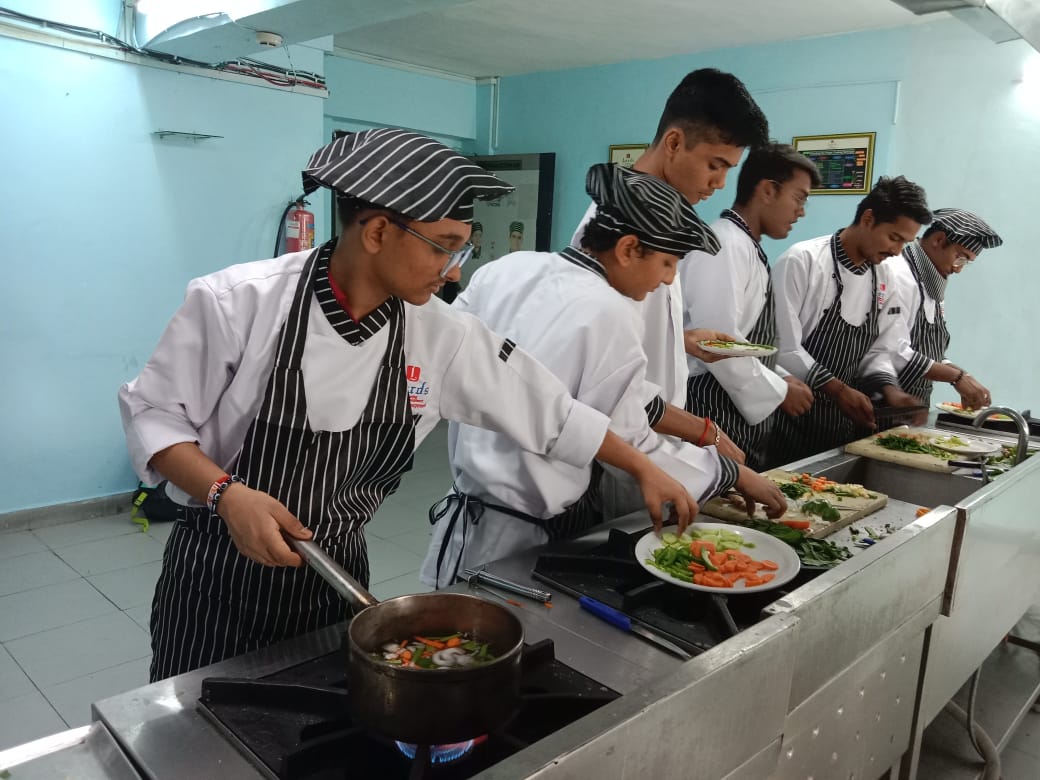 What are the best cooking classes in Surat